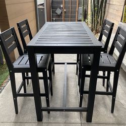 Outdoor Dining Set - Summer Is Coming!!
