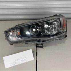 2010 Mitsubishi Outlander Driver Side Headlight Assembly