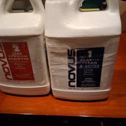 Novus Plastic Clean & Shine  64 oz.