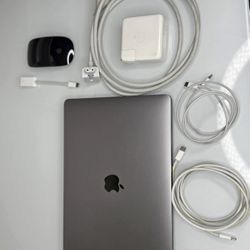 MacBook Laptop