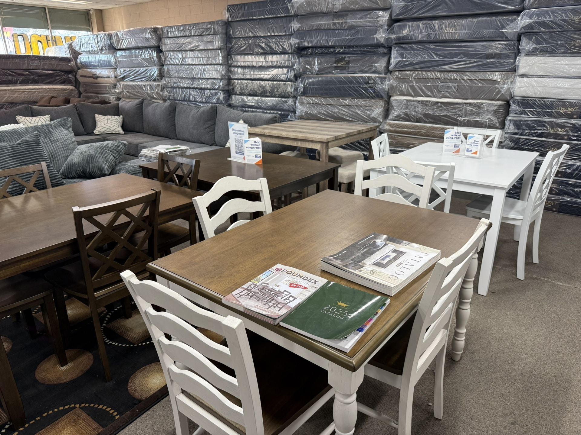 DINING TABLE SET $399