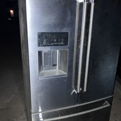 Kitchen Aid Refer/freezer 