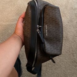 Michael Kors Fany Pack