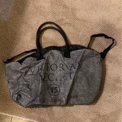 New VS Duffle Bag 