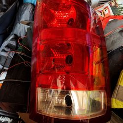 Tail Light For 2009 Gmc
