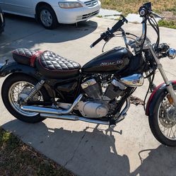 2010 Yamaha v star only 9100 miles