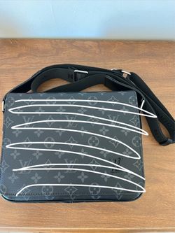 Crossbody bag