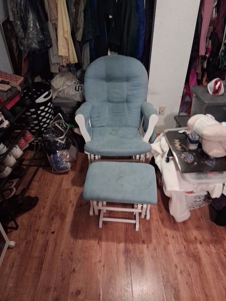 Rocking Chair W/ Stool
