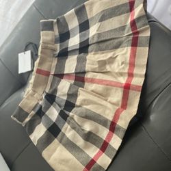 BURBERRY Skirt (4 Y) Girl 