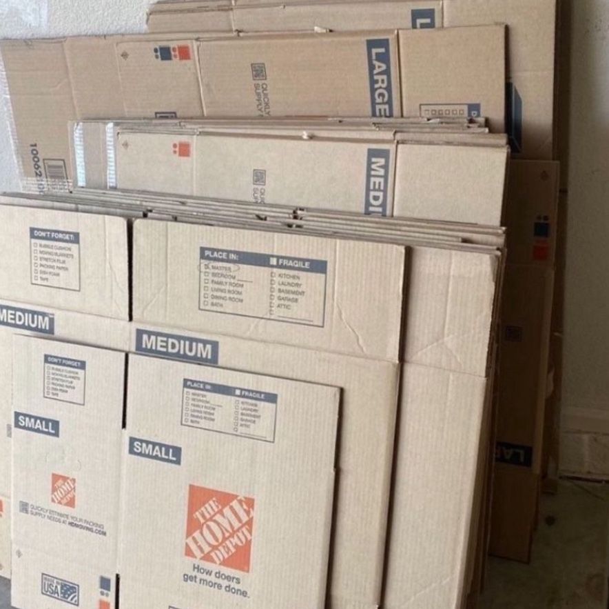 MODERN DAY MOVING BOX 📦 STARTER SET 23 Boxes / $29.00