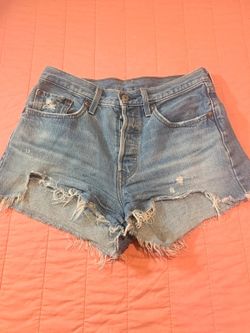 Women’s Levi’s 501 Distressed Denim Cutoff Shorts – W27 1664