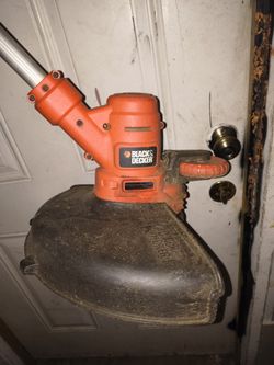 Black And Decker Weed Wacker/ Trimmer