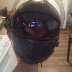 Motorcycle Helmet Size L Bluetooth With Built In Shades $35 Please See Below