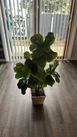 Artificial home tree