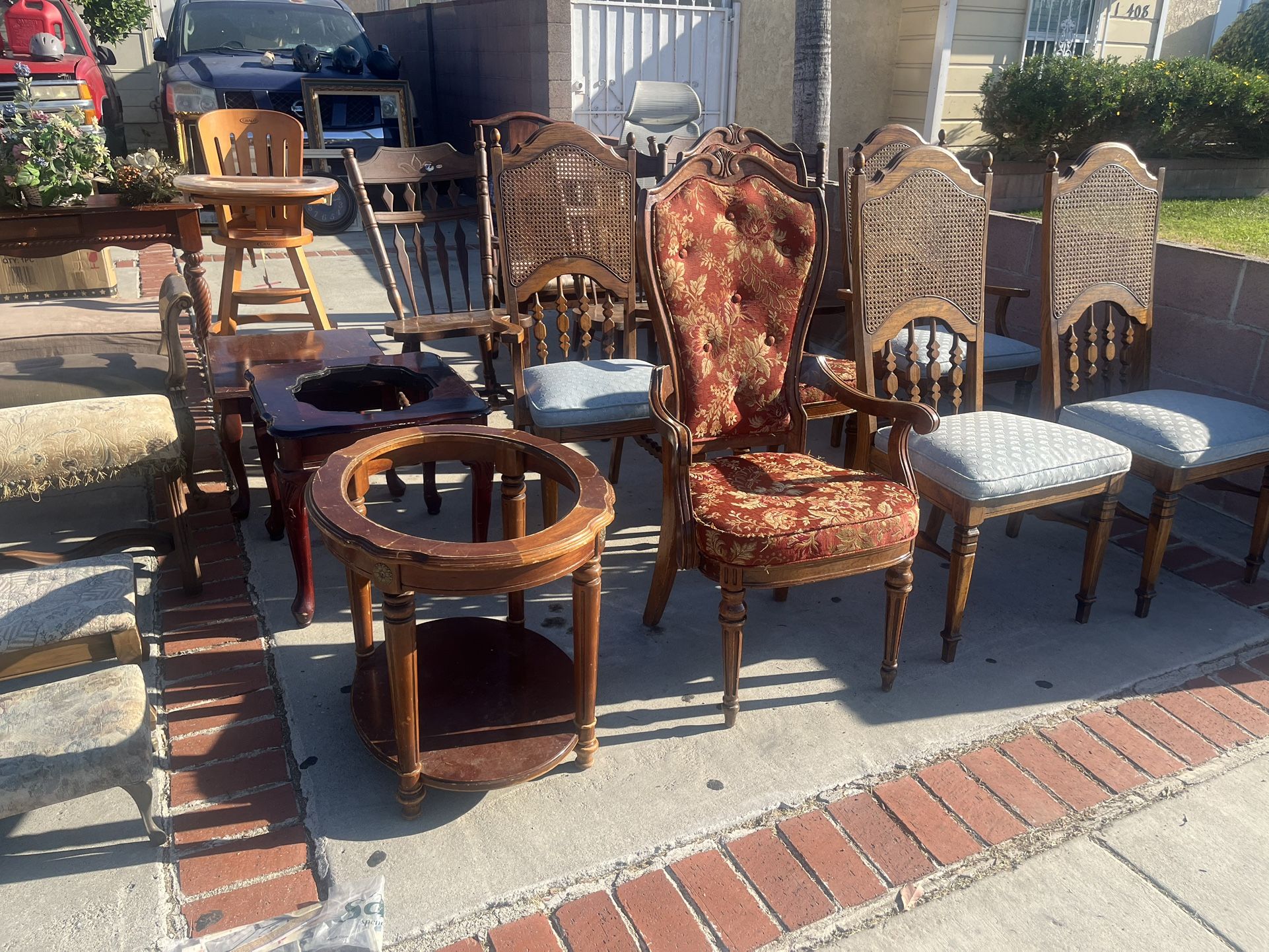 Free Chairs