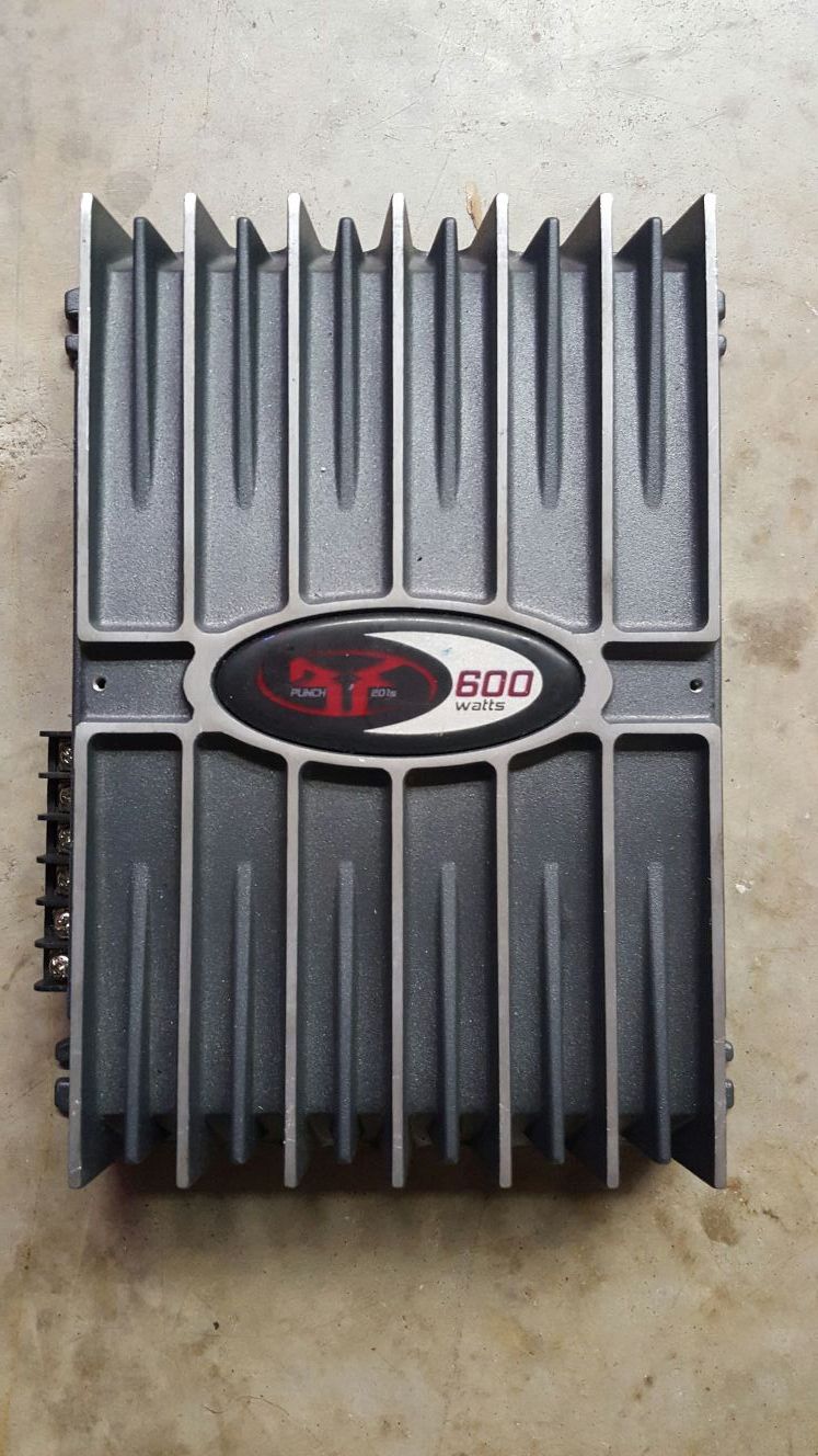 Rockford Fosgate 201s Old School PUNCH 600 WATT AMP