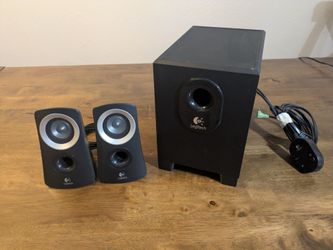 Logitech Z313 speaker system with subwoofer