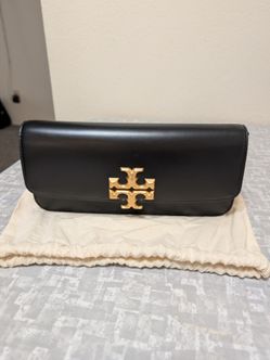 TORY BURCH ELEONOR CLUTCH !!