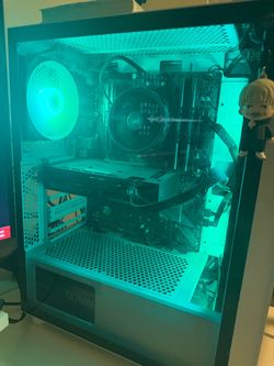 Pc, Microphone, and Keyboard