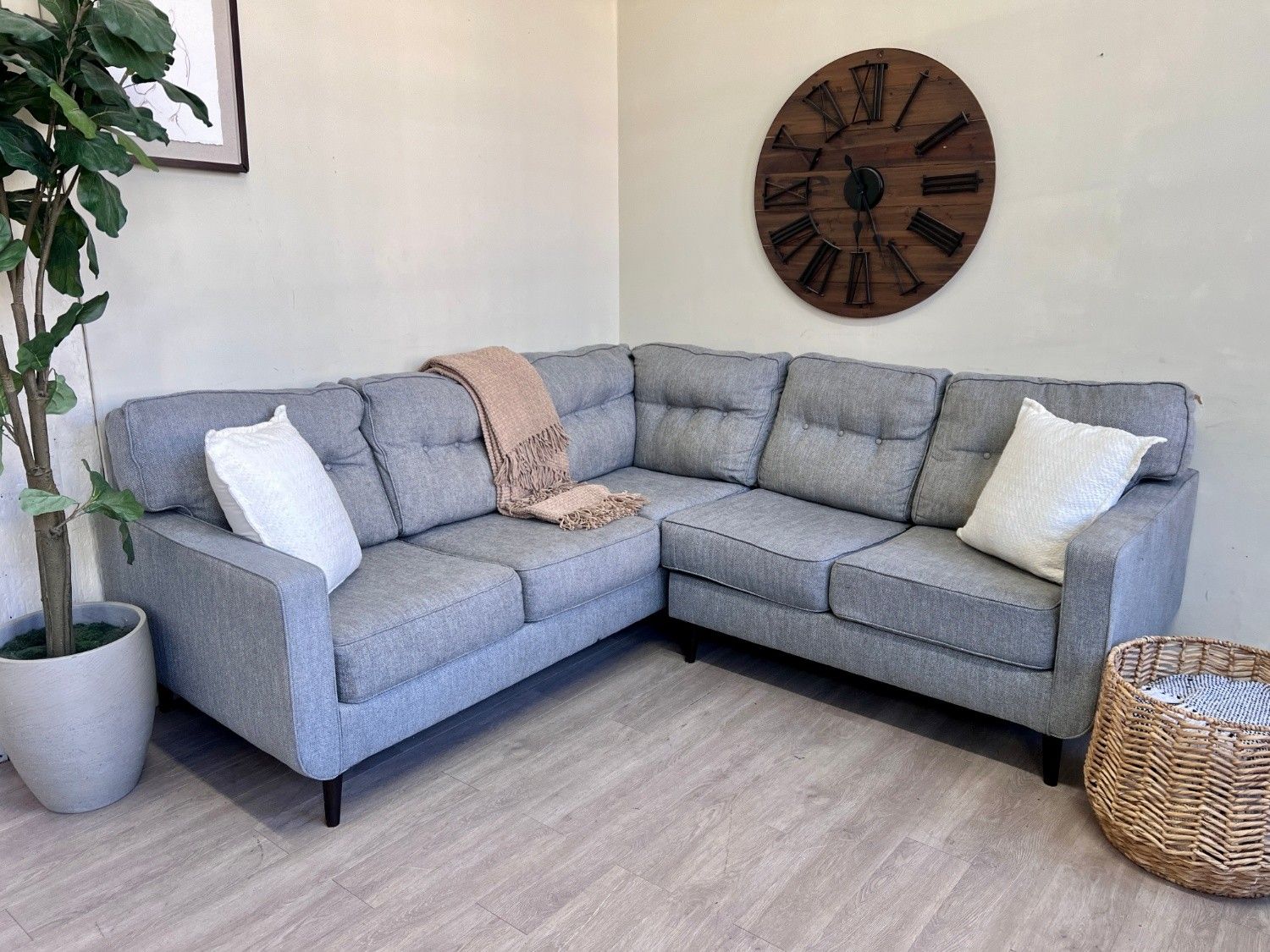 WE DELIVER! π - MCM Gray Tufted L Sectional Couch