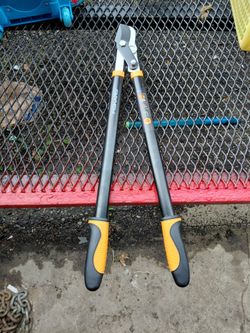 Fiskars loppers