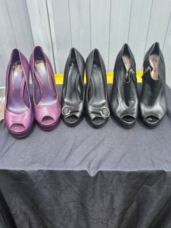 Designer  authentic   woman shoes . 8 1/2