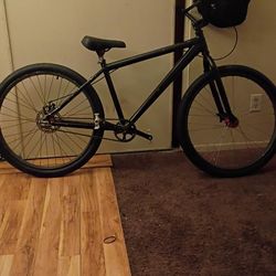 Deezy Throne Frame "Sprey Painted"