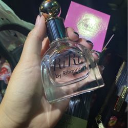 Rihanna Perfume 
