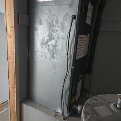 Central AC Indore And Outdoor Unit