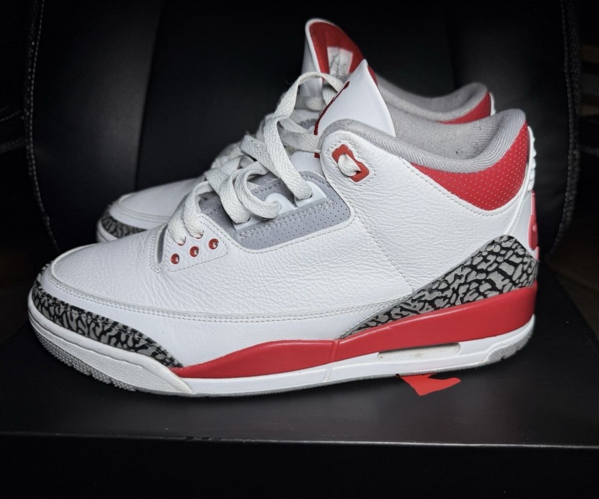 Air jordan 3 fire reds size 11 slightly worn perfect condition $210 obo 