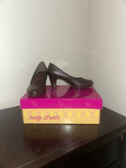 Brown Pumps 6.5