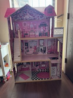 Barbie House