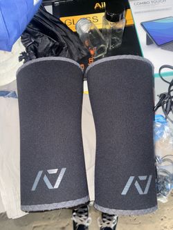 A7 Rigor Mortis Knee Sleeves Medium