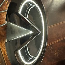 2014-2017 Infiniti Q50 Led Emblemb