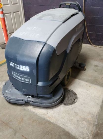 Floor Scrubber 34” Walkbehind