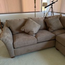 Sectional Sofa – 7’ x 9.2’ – Excellent Condition
