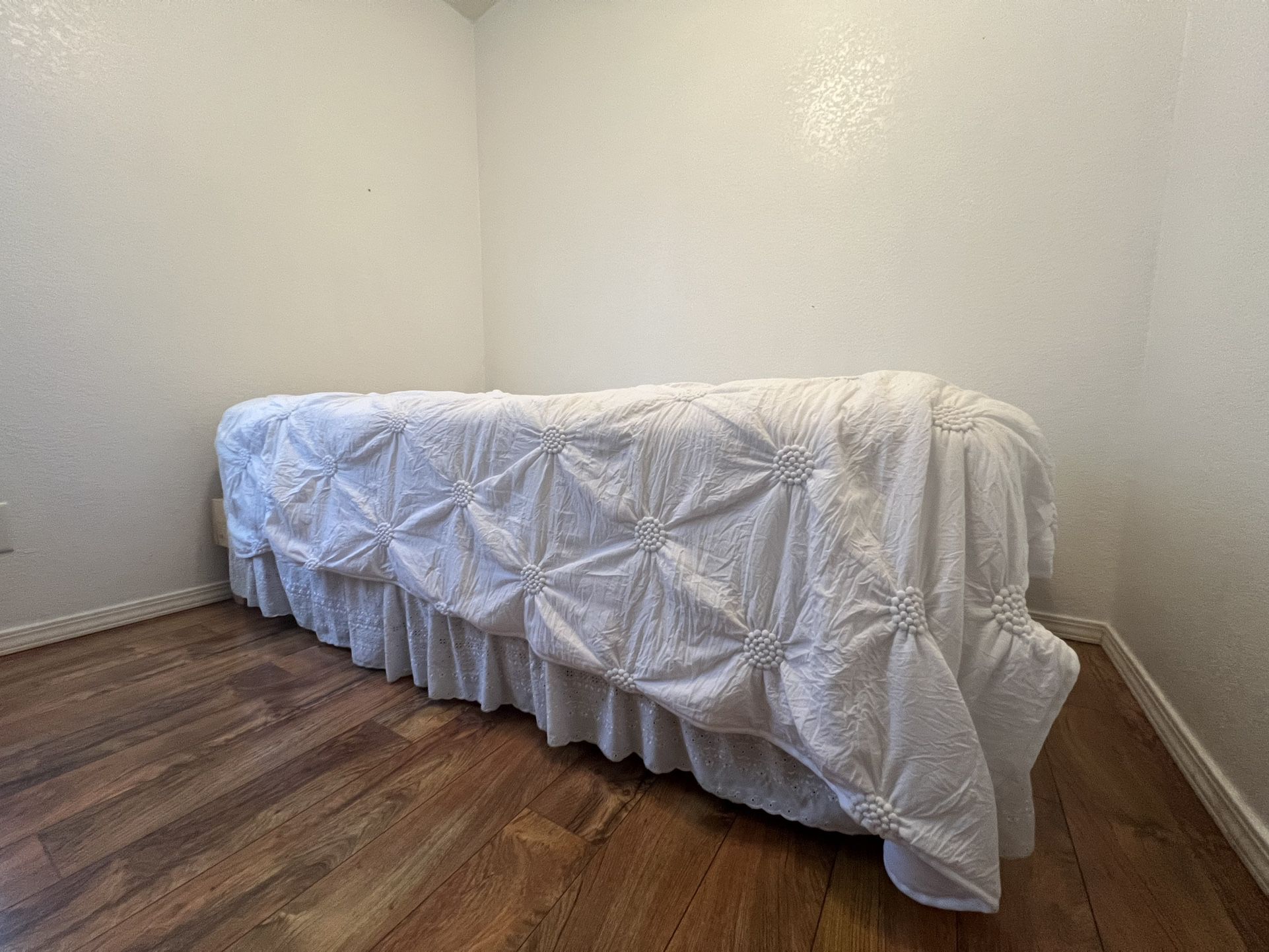 Twin mattress and wooden frame 
