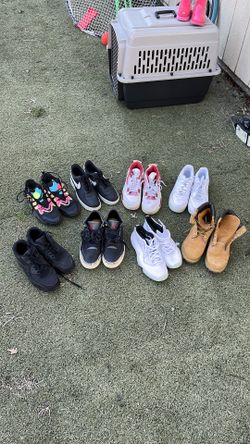 SHOES (READ DESCRIPTION) (SEND PRICES)