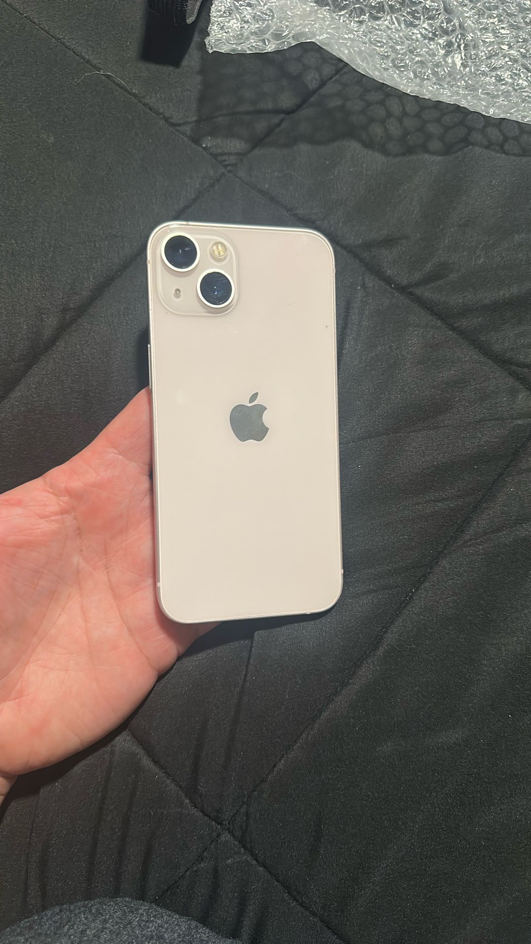 iPhone 13. 128GB Unlocked/desbloqueada