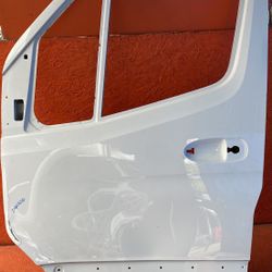 2019 - 2023 MERCEDES SPRINTER 2(contact info removed) FRONT LEFT  DOOR SHELL OEM A(contact info removed)