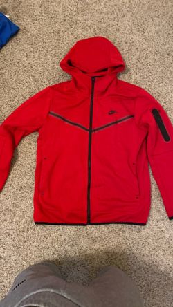 Red Nike Tech Fleece