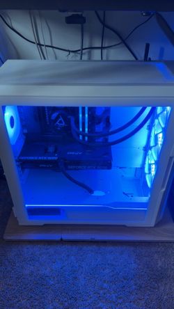 RTX 5070 RYZEN 9 GAMING PC