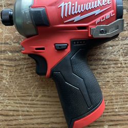 Milwaukee M12 FUEL SURGE 1/4 in. Hex Impact Driver