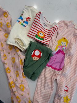 Adorable super Mario baby clothes set