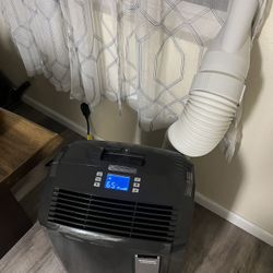 DeLonghi 12,500 BTU portable AC unit for Large Rooms 