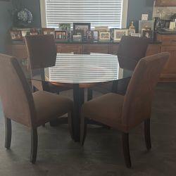 Macy’s Glass Dining Table & 4 Chairs