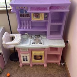 Play Kitchen 