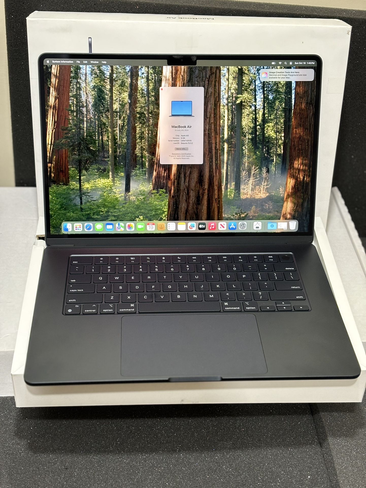 MacBook Air 15 inch M3 2024 8gb /256 Gb 