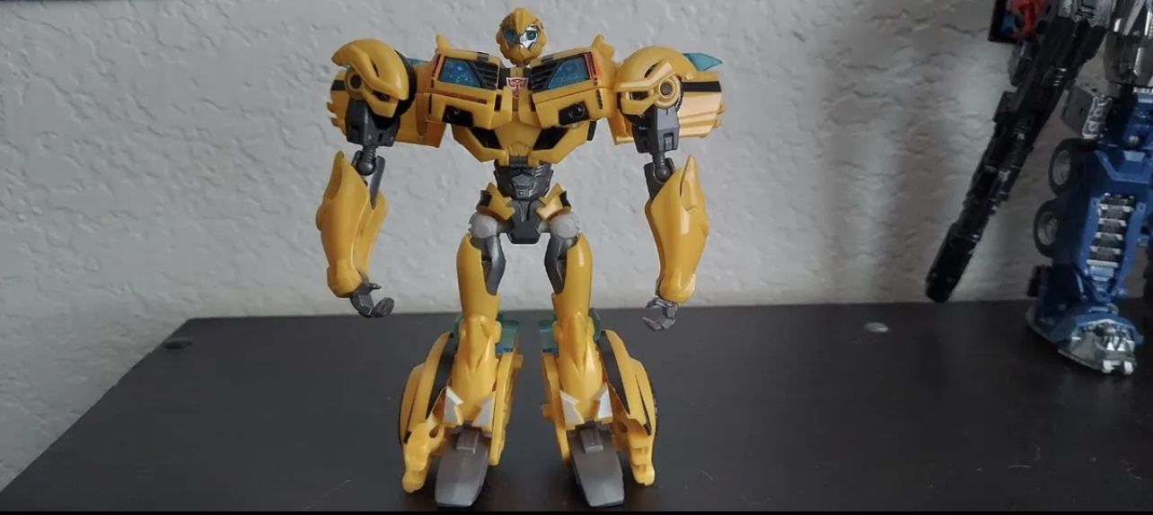 Transformers Prime First Edition Bumblebee 