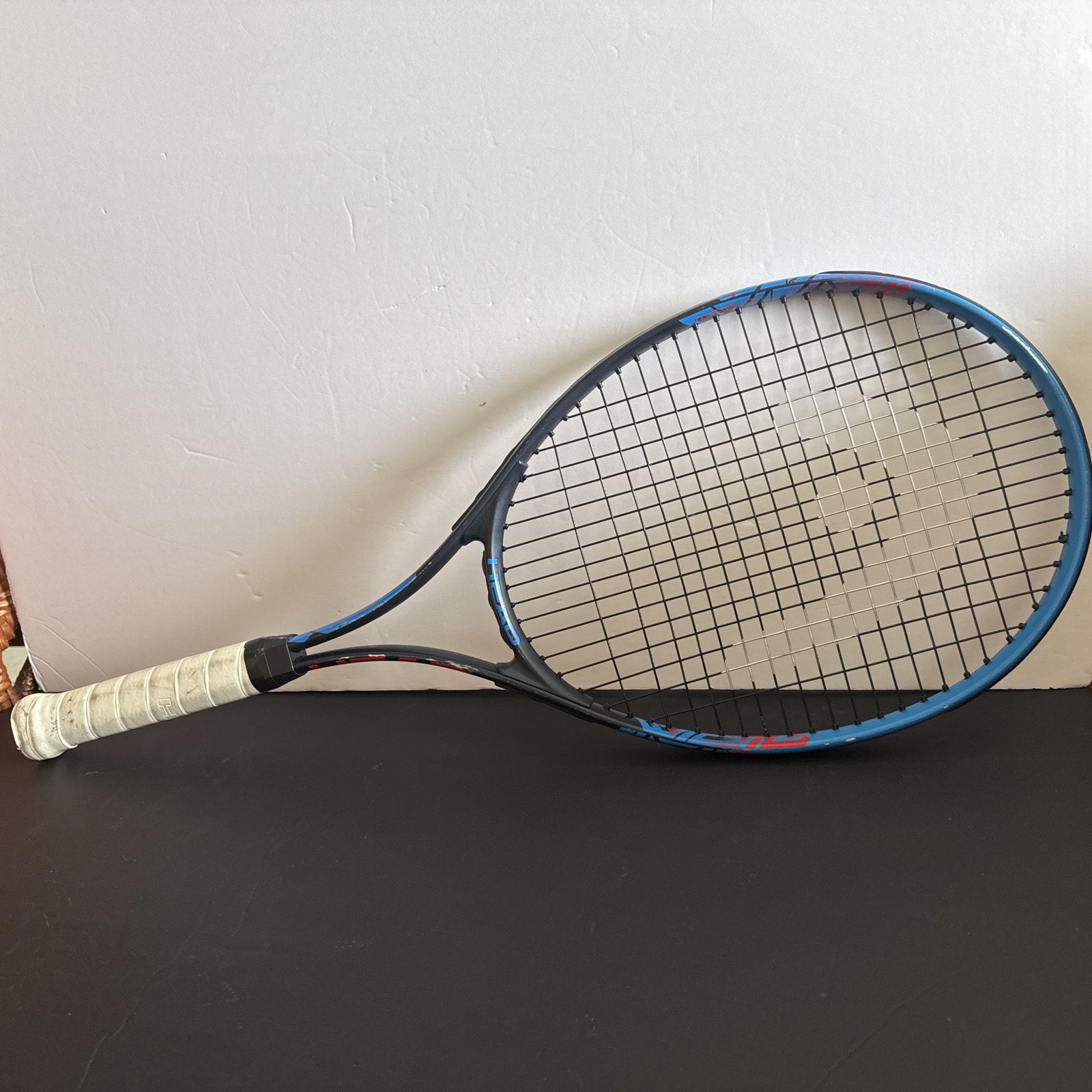 Head Reward Titanium Tennis Racket  4 3/8 - 3 White Grip
